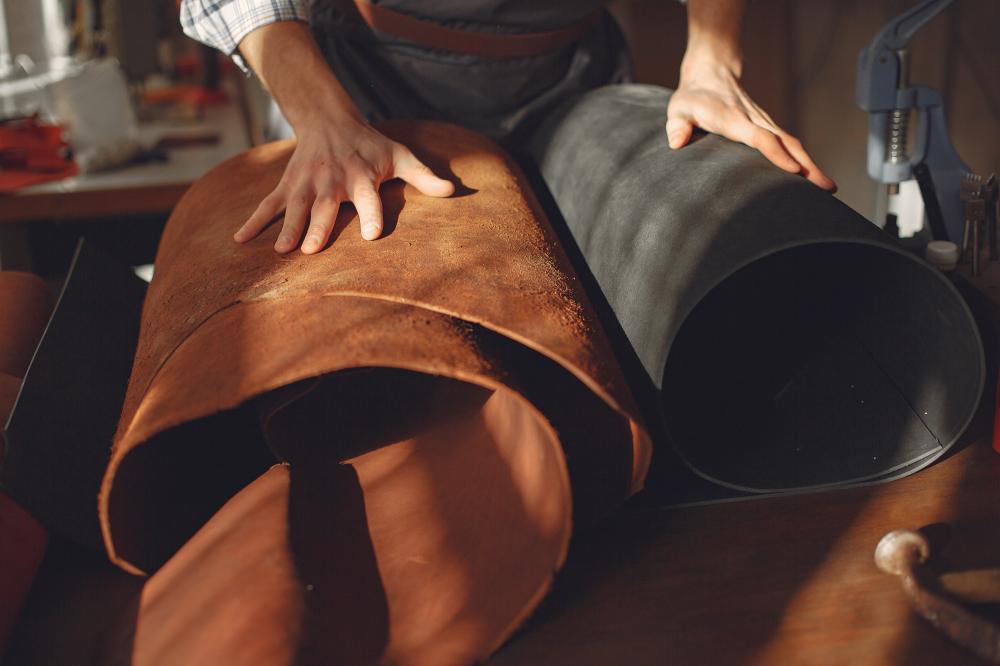 Fournisseur cuir à Pompaire