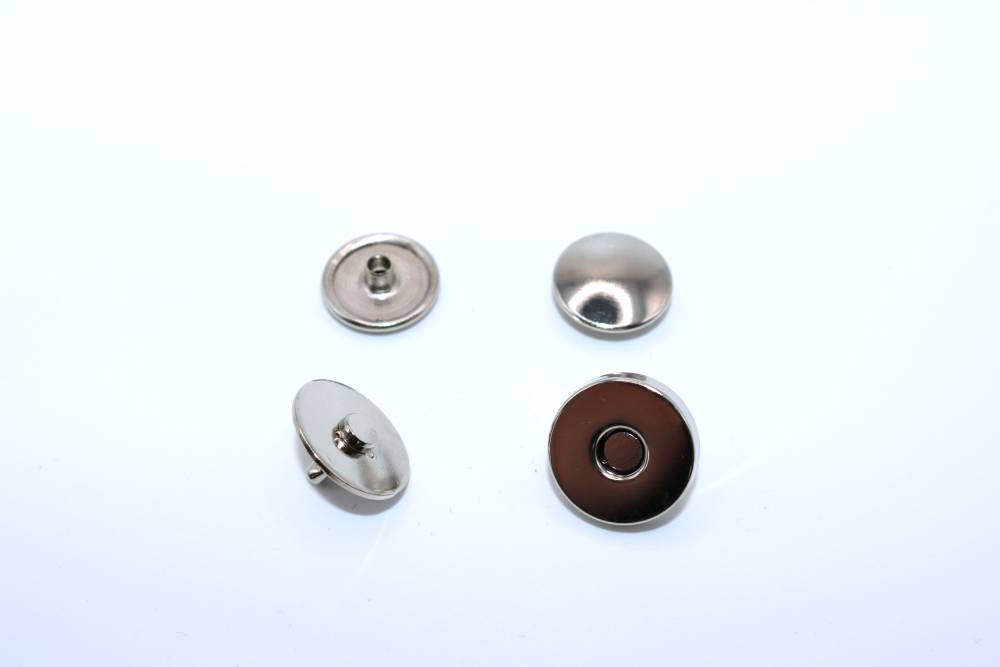 Top magnétique à riveter 18 nickel - réf. FM-RIV-18-NK