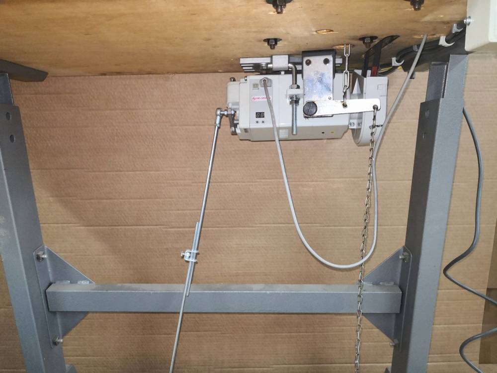 PFAFF 335 220V mot positionneur