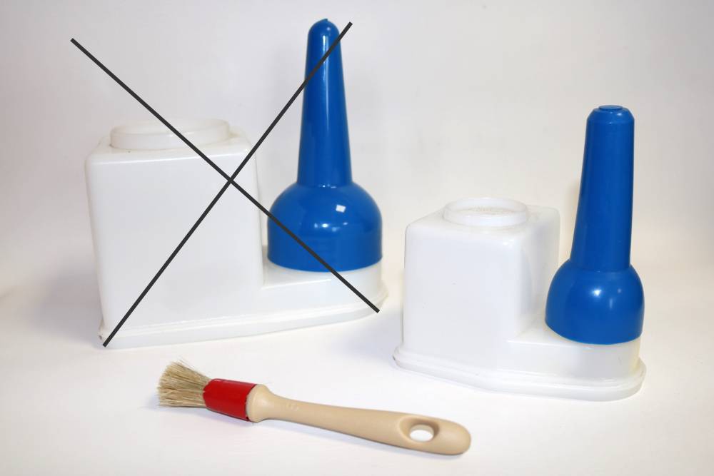 Pot à colle avec pinceau - réf. POTCOLLE
